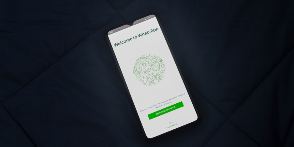 O WhatsApp anunciou uma atualização da Central de Segurança, neste post você irá entender o que há de novo e como isso afeta a experiência do usuário